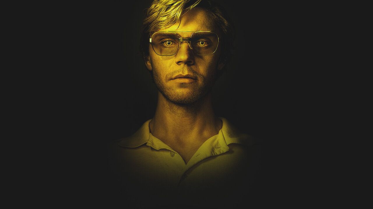 DAHMER - Monster: The Jeffrey Dahmer Story (Netflix)