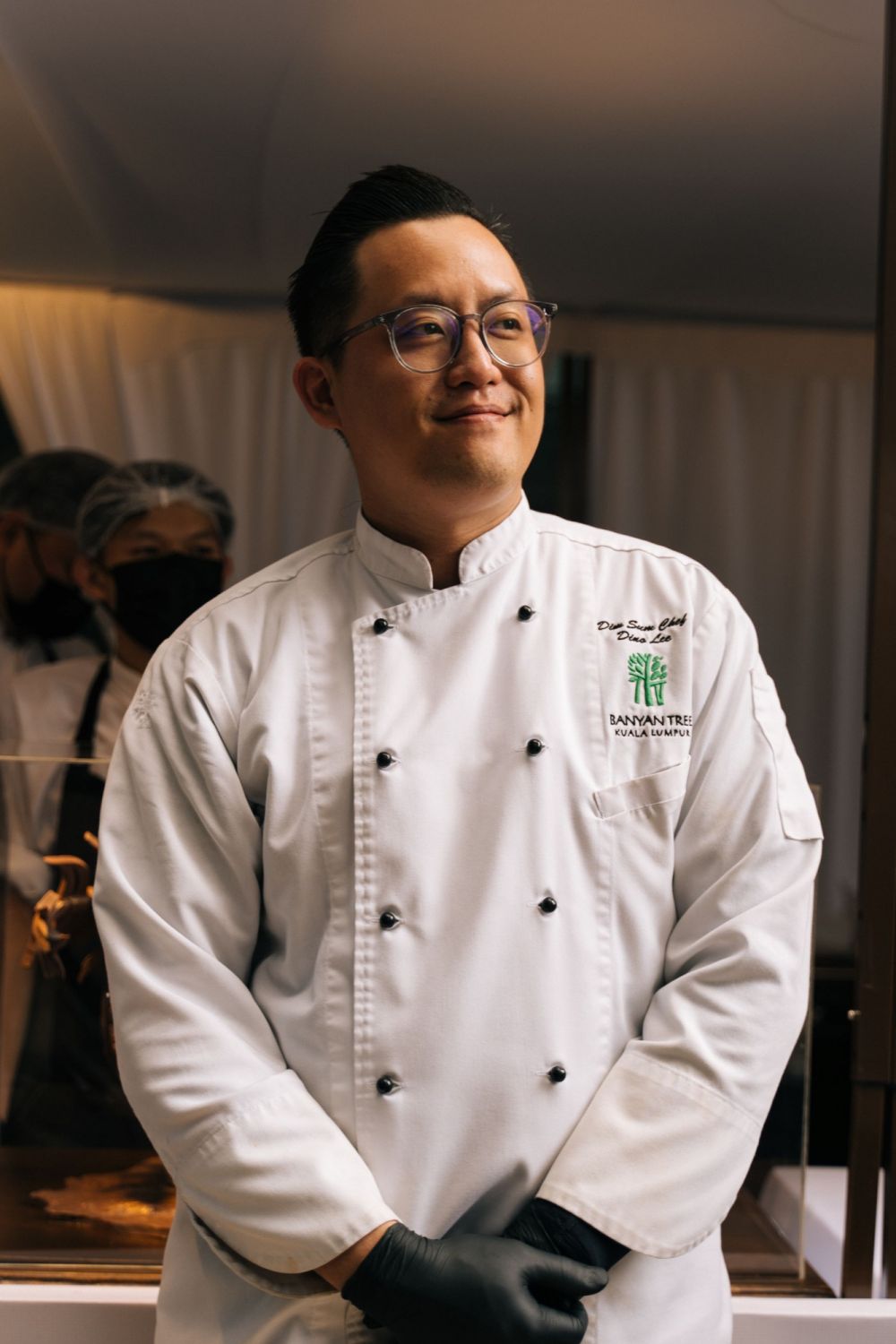 Dino Lee personally greeted and served guests who arrived at his booth for his bao creation