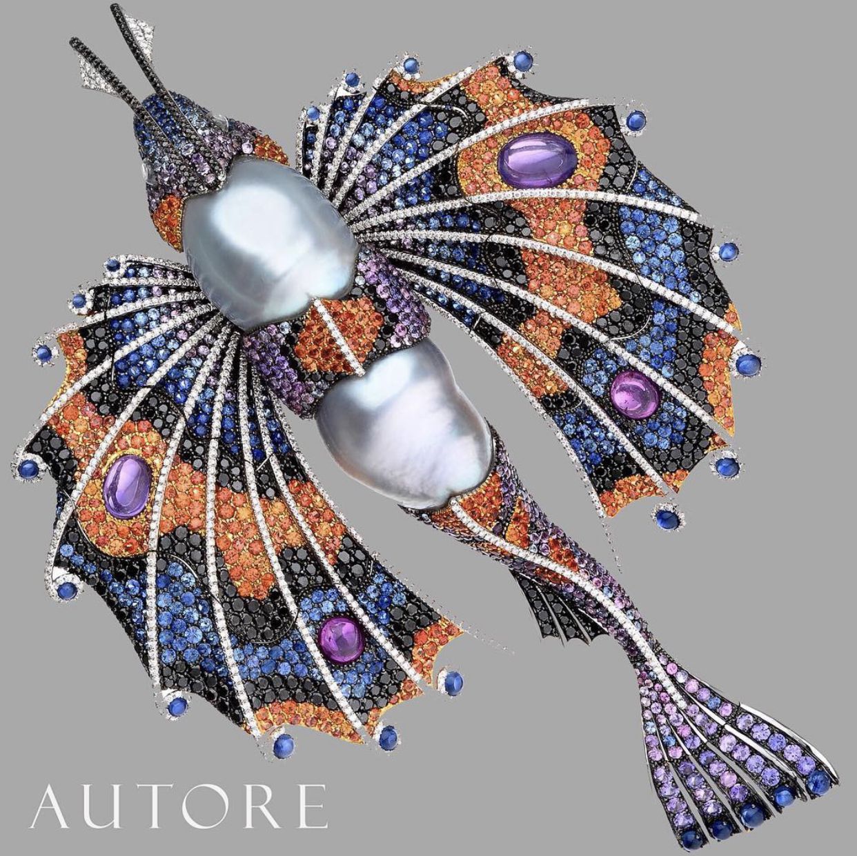 Autore 魚型胸針