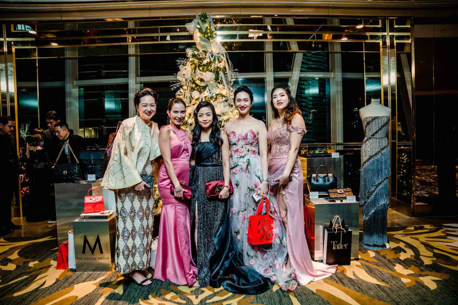 Gabrielle Tan-Helfman, Geraldine Dreiser, Celest Thoi, Elizabeth Tan and Nicole Tan