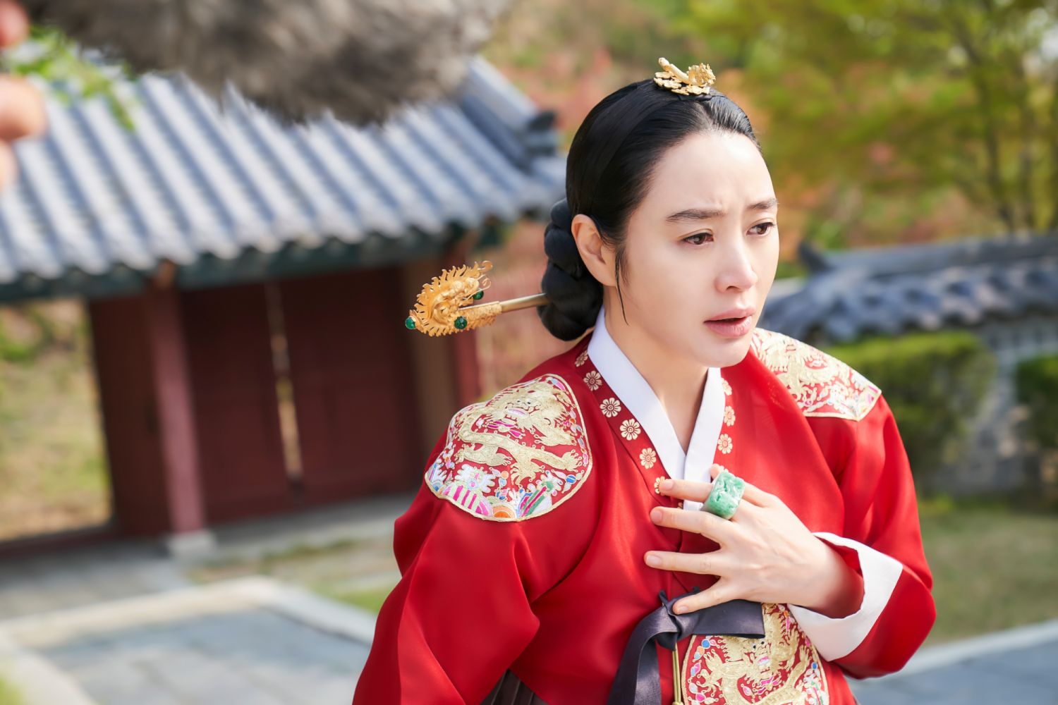 Netflix《王后傘下》