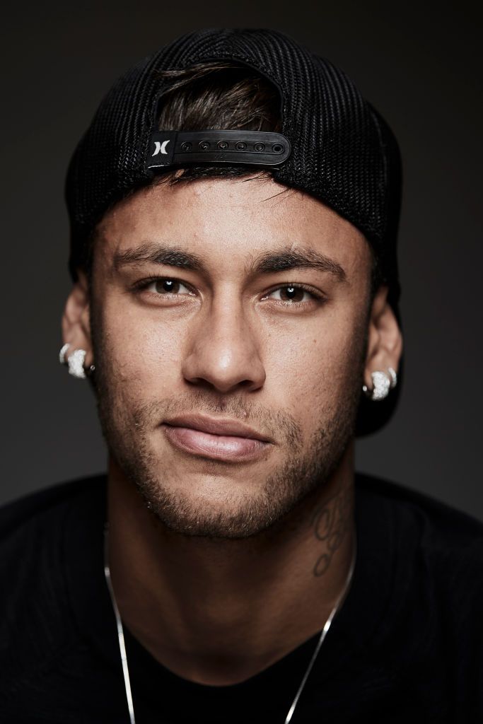 LONDON, ENGLAND - OCTOBER 23: (EDITORS NOTE: This image has been digitally processed.) Neymar of Brazil poses during The Best FIFA Football Awards at The May Fair Hotel on October 23, 2017 in London, England. (Photo by Michael Regan - FIFA/FIFA via Getty Images)