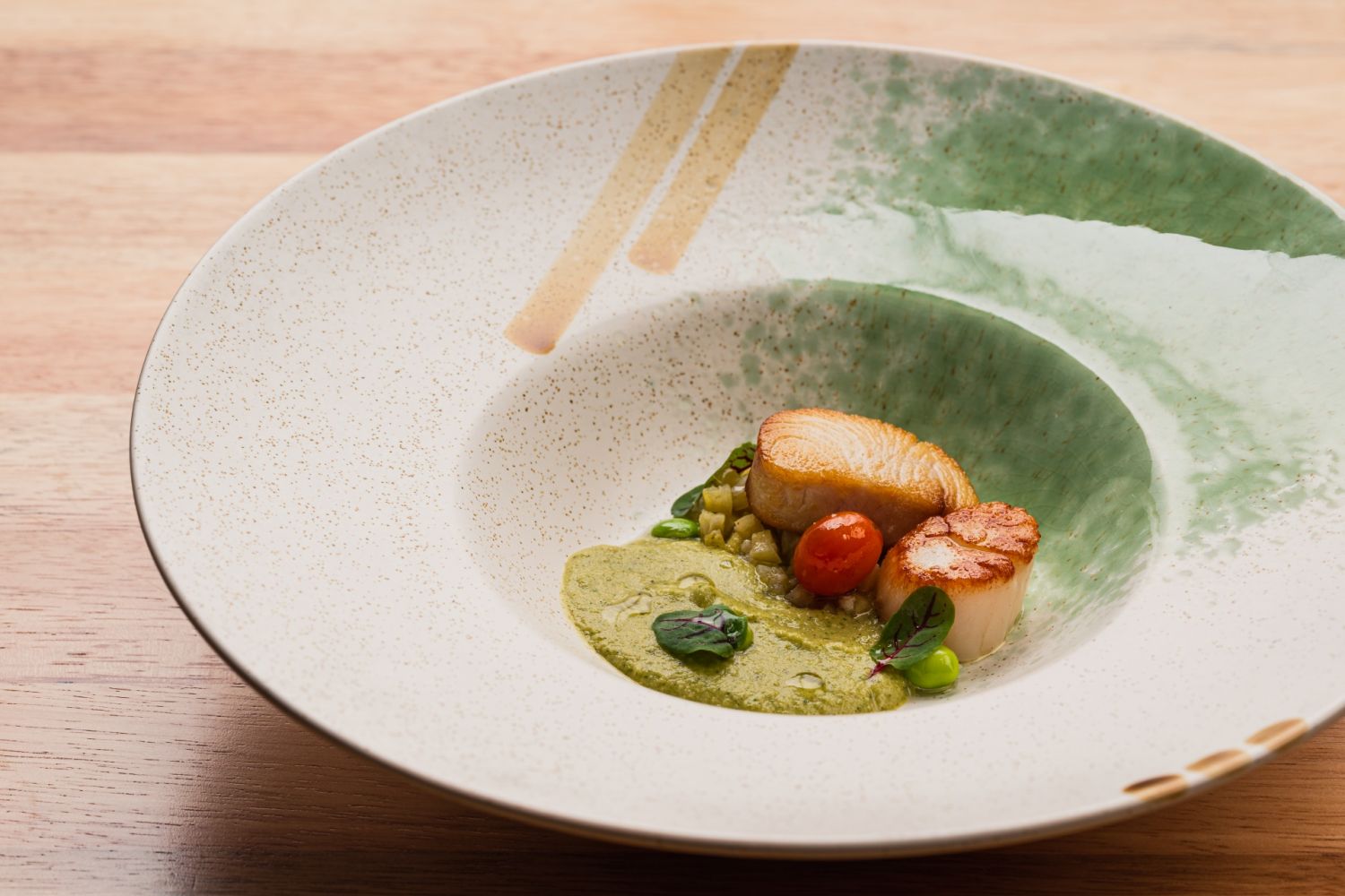 Mariscos con sarsa verde: smoked hamachi, seared scallops, and a green puree of spinach, green tomatoes, and almonds
