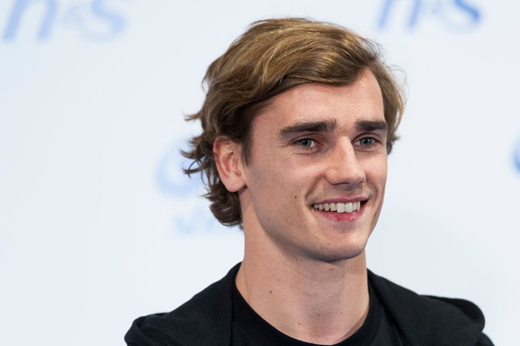 MADRID, SPAIN - APRIL 06: Soccer player of Atletico de Madrid Antoine Griezman attends to the 'New h&s Ambassador' presentation at NH Collection Eurobuilding Hotel on April 6, 2017 in Madrid, Spain. (Photo by Juan Naharro Gimenez/Getty Images)