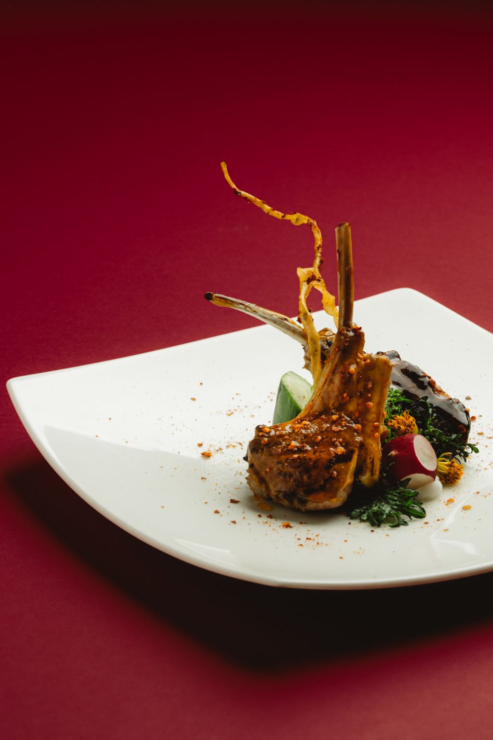 Wok-seared prime lamb racks served with honey glazed chilli mint sauce (Photo: Hilton Kuala Lumpur)