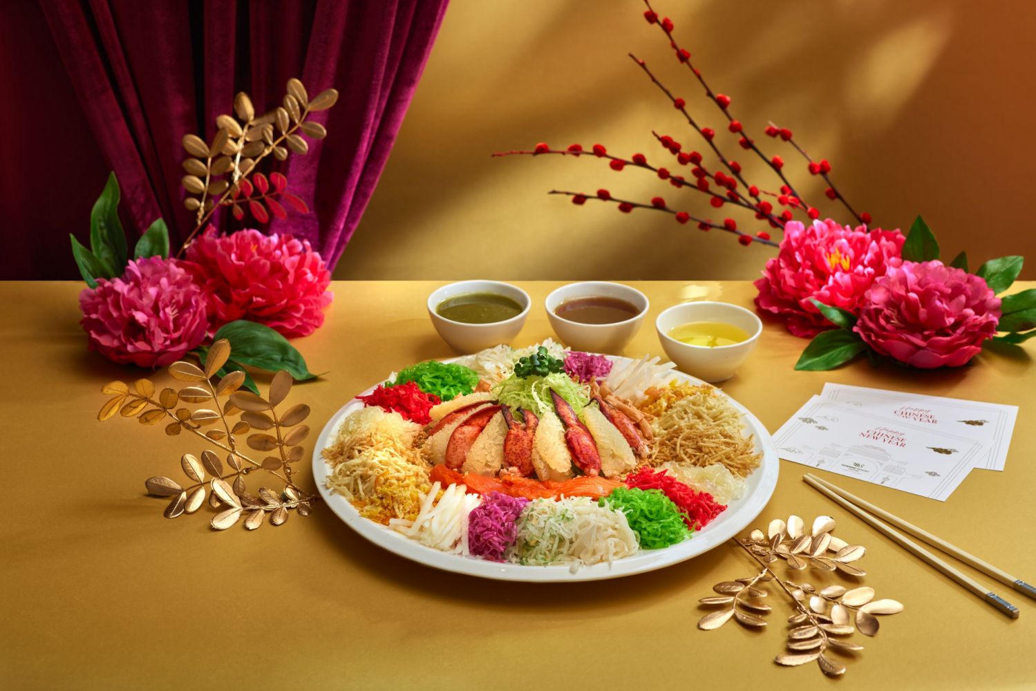 Lobster claw, salmon and snow white jellyfish yee sang (Photo: Sunway Resort Hotel)