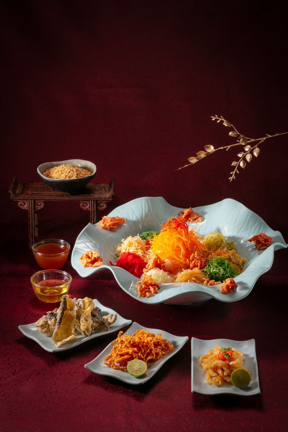 Traditional yee sang (Photo: Oriental Group of Restaurants)