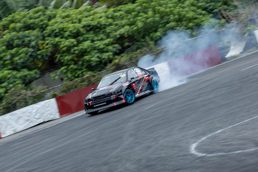 【專訪】Porsche 996 為什麼翻紅？王陽明耗時18個月改裝「復古綠」高級優雅保時捷996亮點揭露！