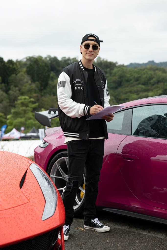 【專訪】Porsche 996 為什麼翻紅？王陽明耗時18個月改裝「復古綠」高級優雅保時捷996亮點揭露！