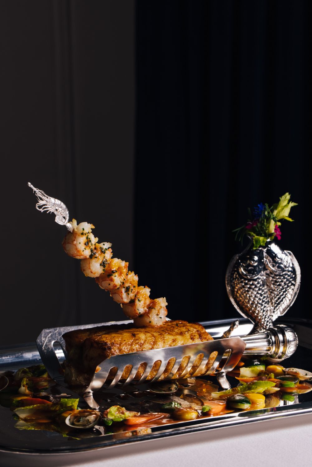 Whole roasted monkfish served with crustaceans and clams (Photo: Stephanie Teng/Tatler Hong Kong)