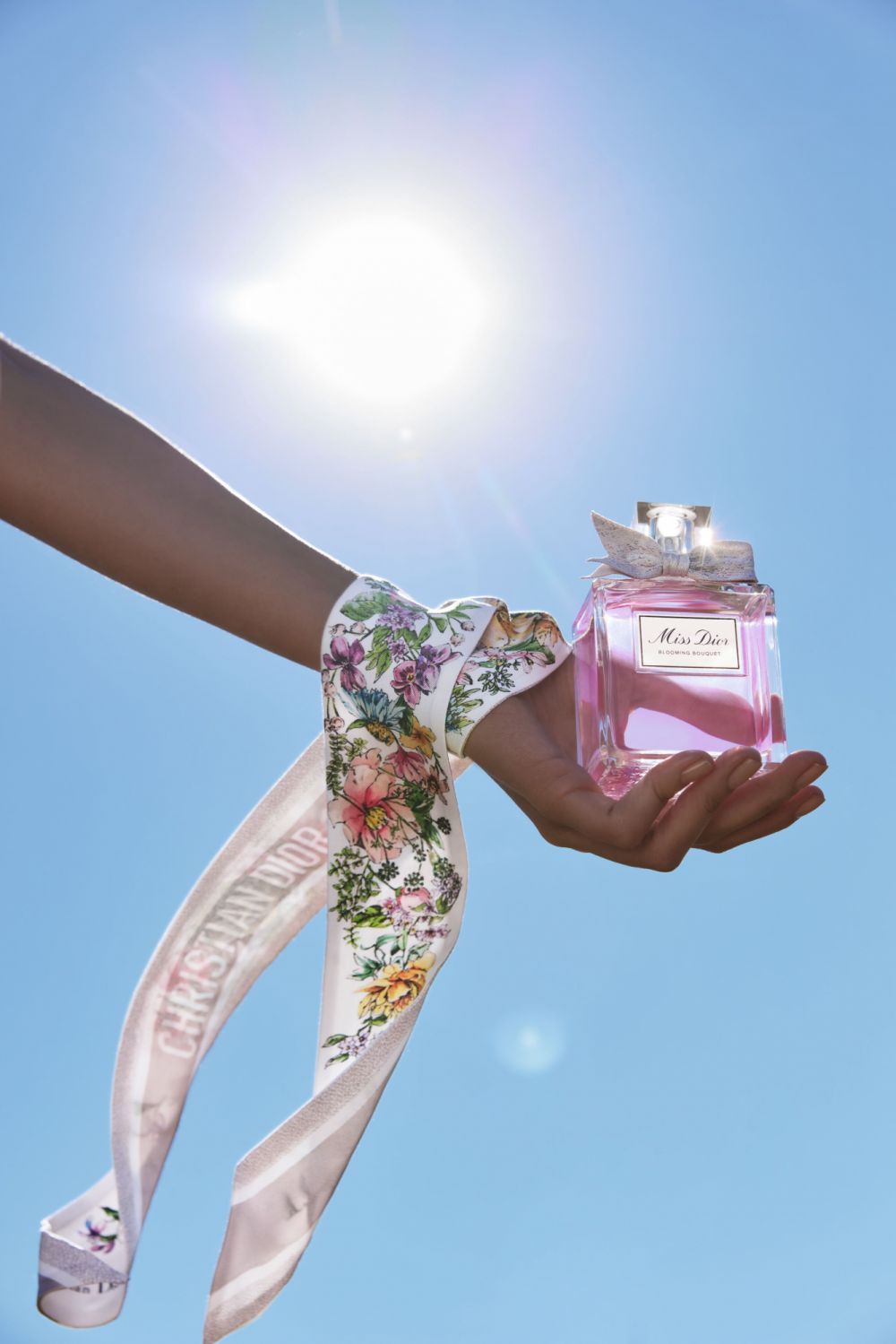 2023 Miss Dior花漾迪奧淡香水,30ml/NT$2,550、50ml/NT$3,750、100ml/ NT$5,350、150ml/NT$6,700