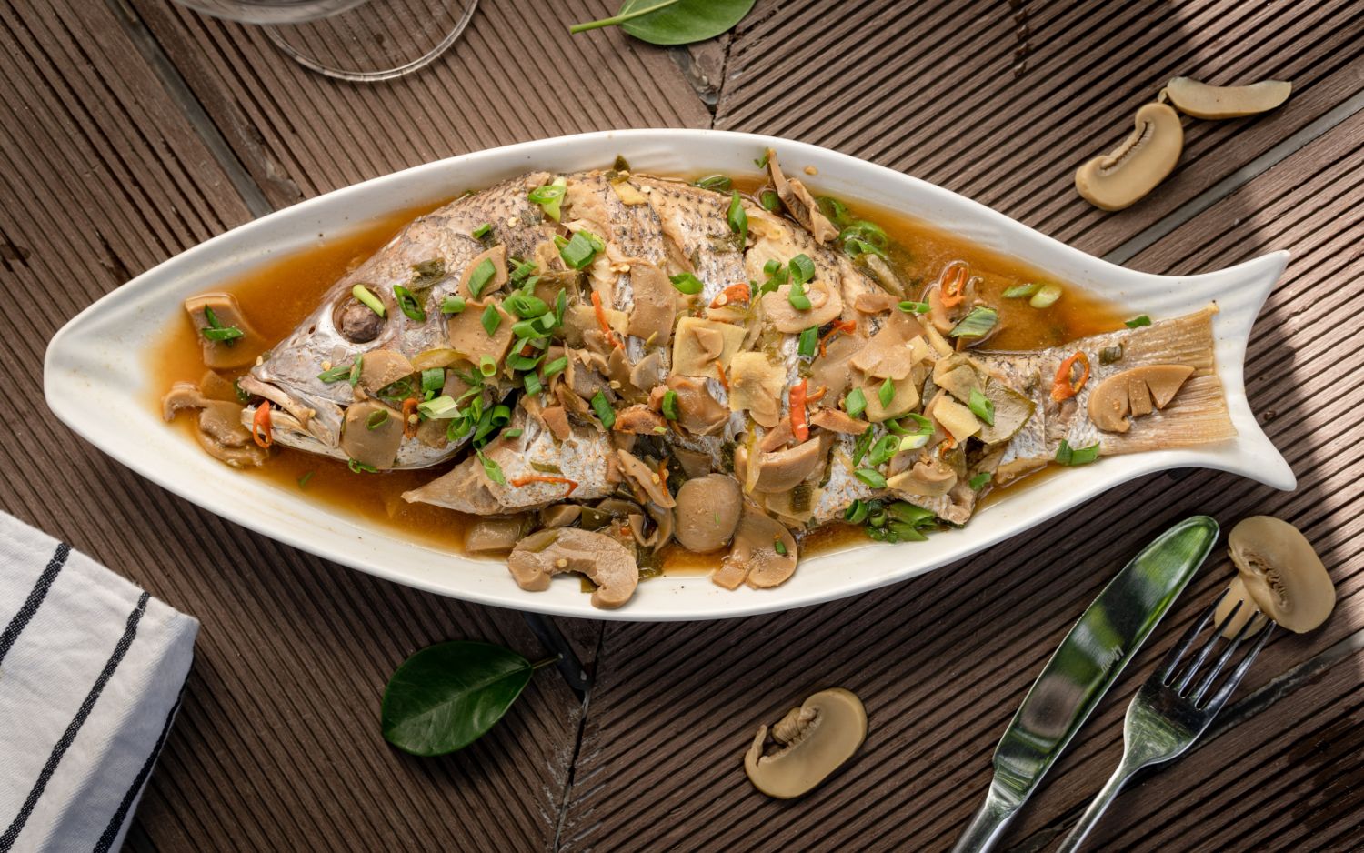 Steamed whole fish (Photo: Shardar Tarikul Islam/Pexels)