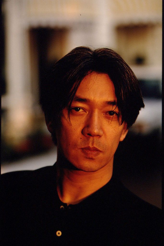 Portrait du compositeur et chef d'orchestre japonais Ryuichi Sakamoto. (Photo by Stephane Cardinale/Sygma via Getty Images)