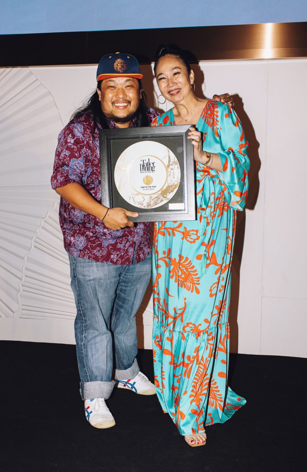 Su Kim Hock accepting his Chef of the Year award (Photo: Daniel Adams)
