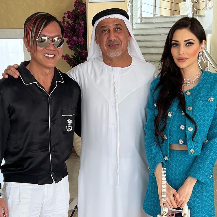 Stephen and Deborah with HH Sultan bin Khalifa Al Nahyan