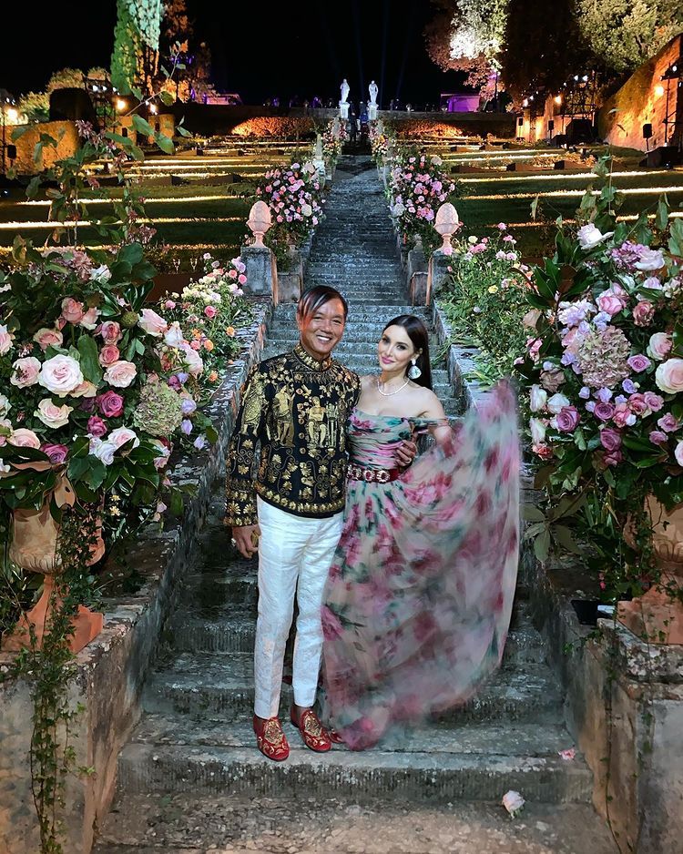 Stephen and Deborah in Villa Bardini (Photo: Stephenhungofficial/Instagram)