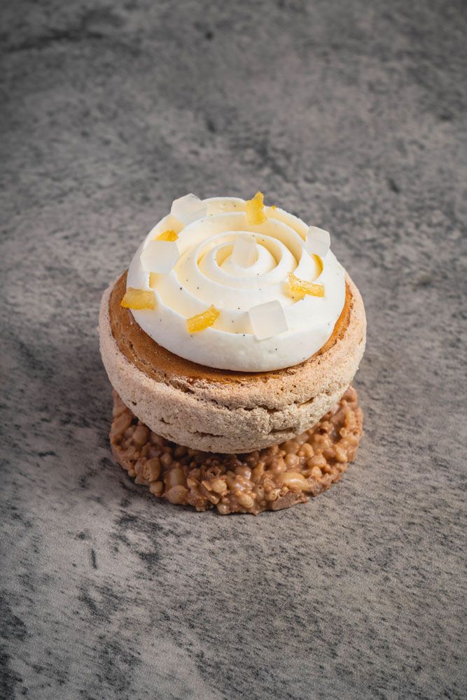 Sake lees and macadamia choux bun