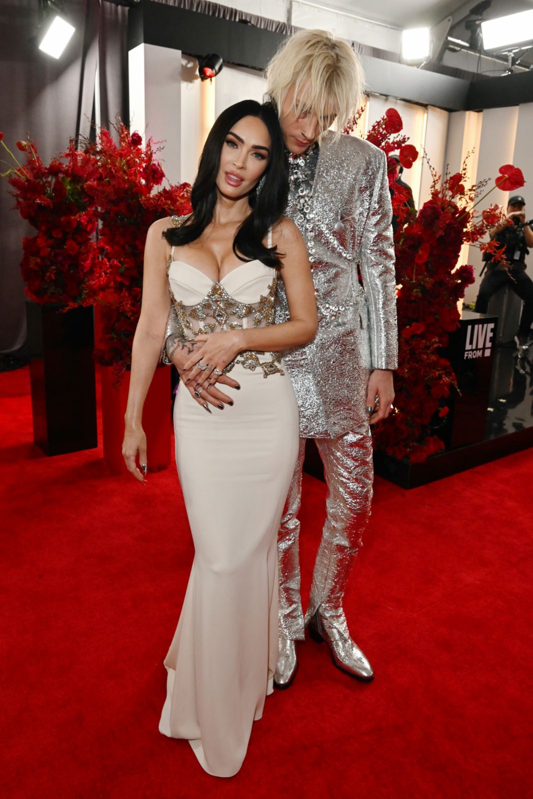 LOS ANGELES, CALIFORNIA - FEBRUARY 05: (L-R) Megan Fox and Machine Gun Kelly attend the 65th GRAMMY Awards on February 05, 2023 in Los Angeles, California. (Photo by Lester Cohen/Getty Images for The Recording Academy)