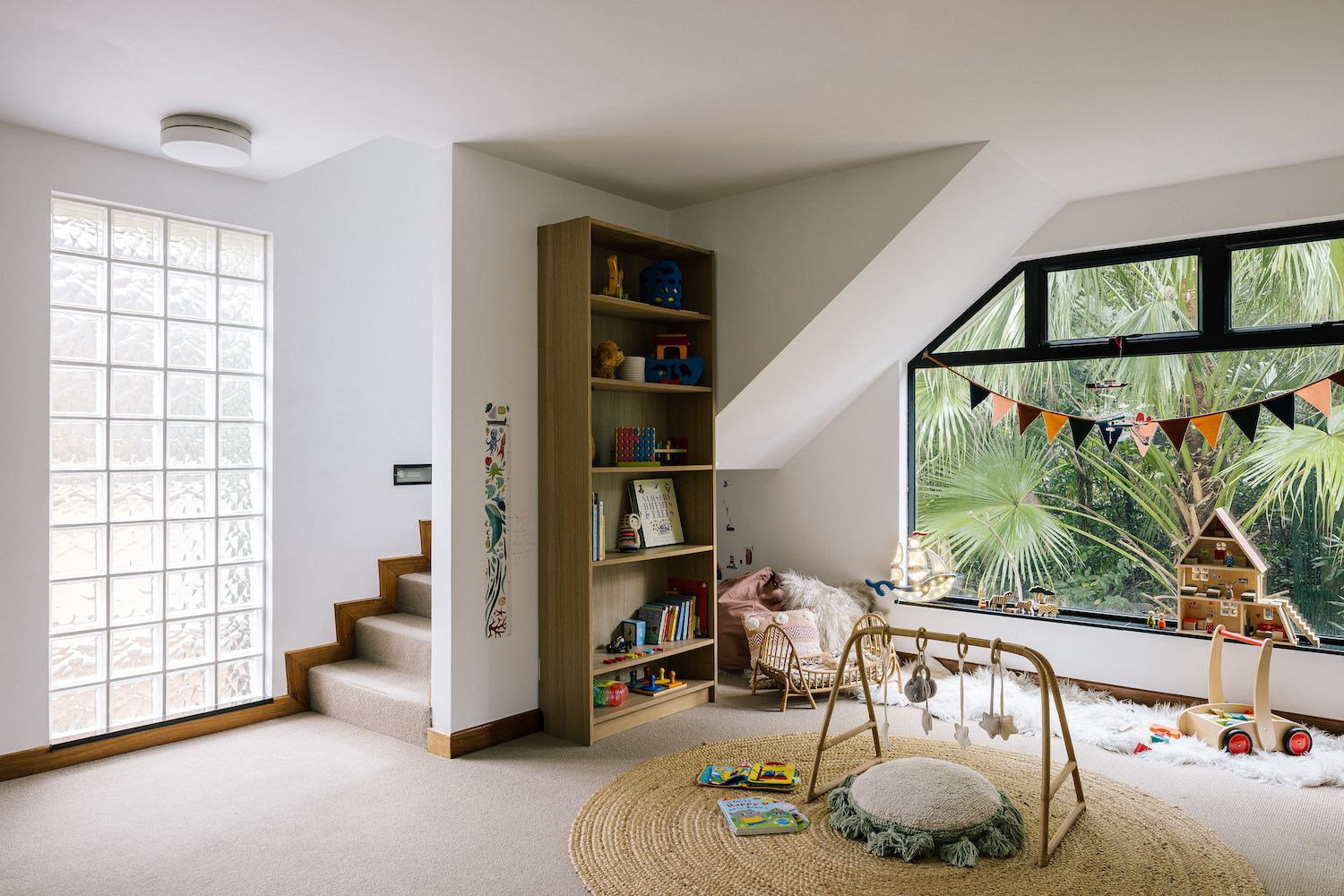 Home of Lynn Fung
Photography by Mitchell Geng
