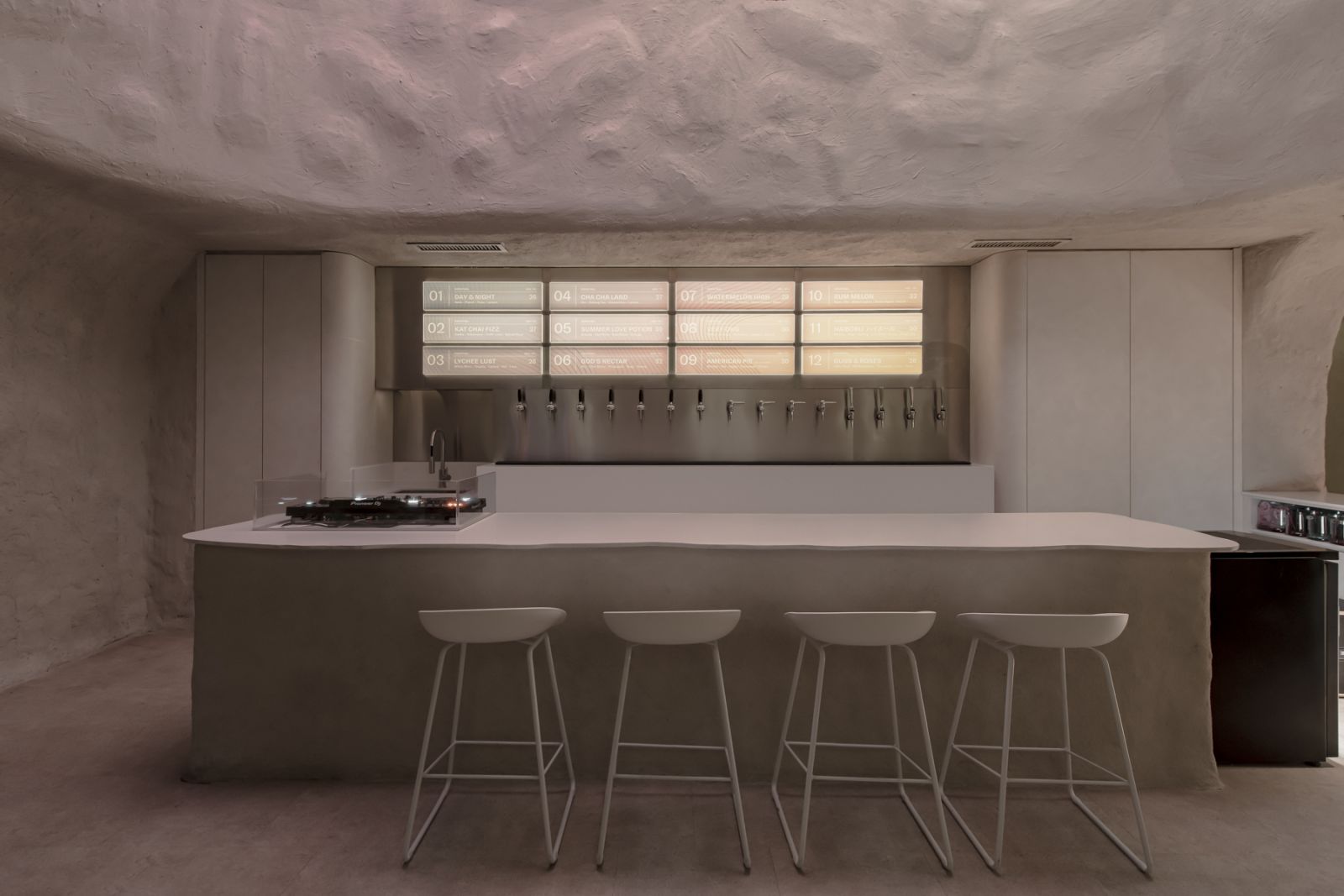 Tap tap bar