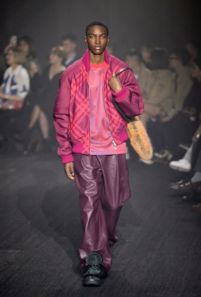 LONDON, ENGLAND - FEBRUARY 20: A model walks the runway at the Burberry show during London Fashion Week February 2023 in Kennington Park on February 20, 2023 in London, England. (Photo by Karwai Tang/WireImage)