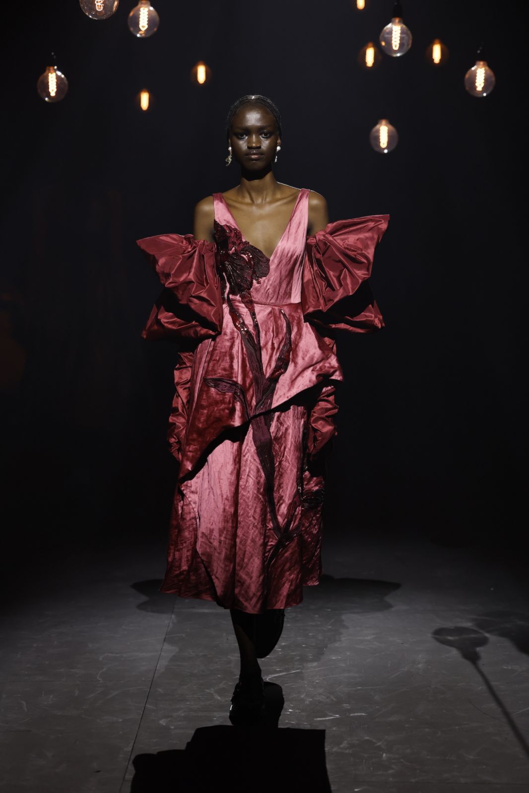 Model on the runway at Erdem Fall 2023 Ready To Wear Fashion Show on February 19, 2023 at Sadler's Wells Theatre in London, England. (Photo by Aitor Rosas Sune/WWD via Getty Images)