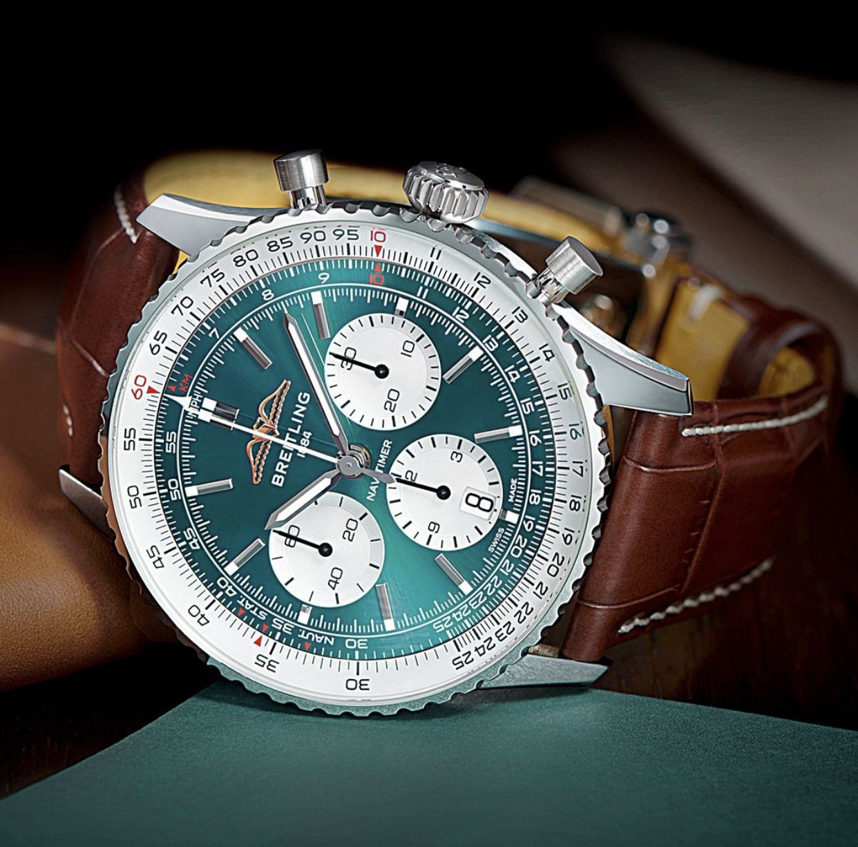百年靈Navitimer B01 Chronograph 43航空計時腕錶國泰航空限量版