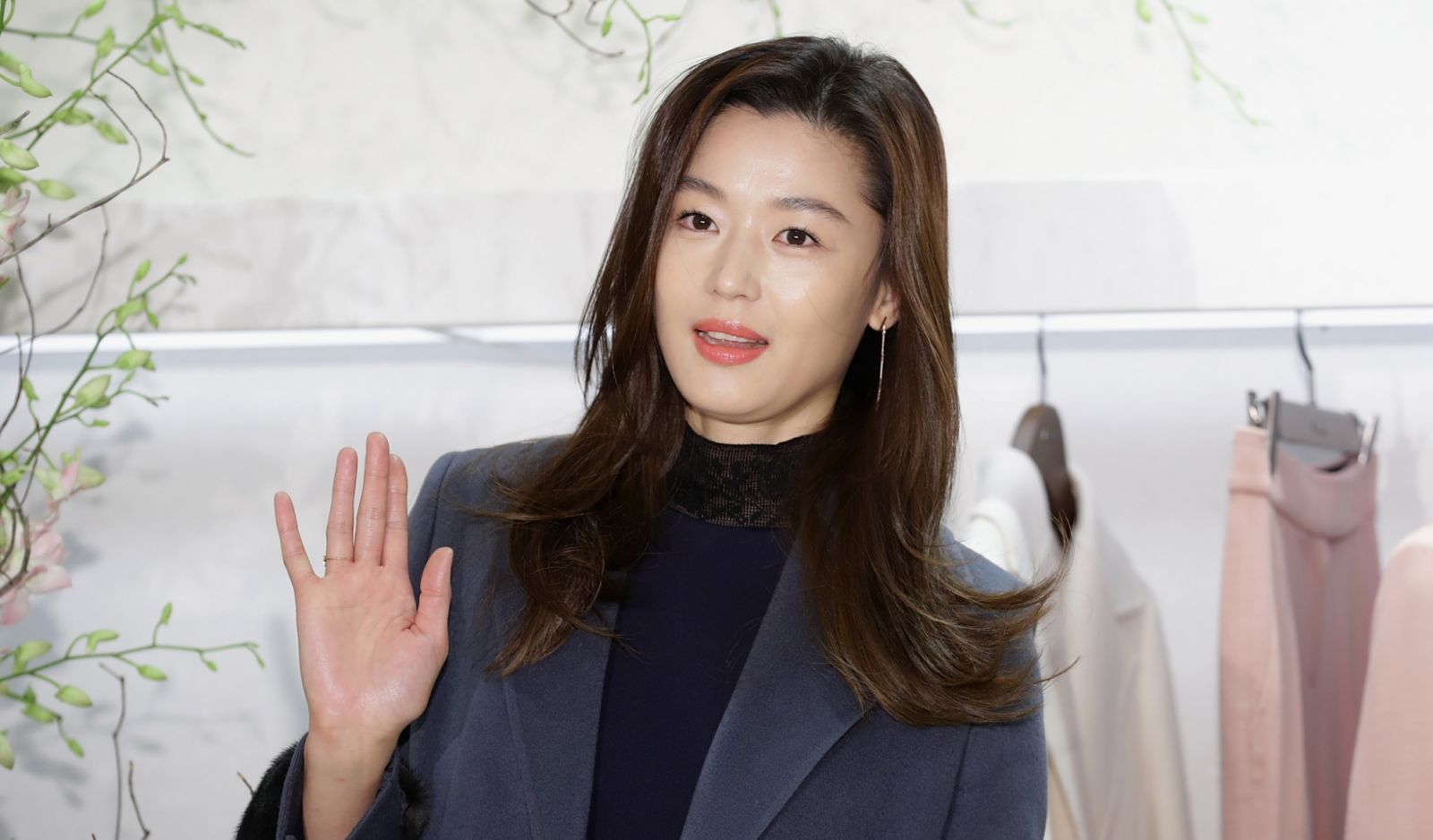 Jun Ji-hyun attending the Michaa 2018 Winter Icon Collection launch in Seoul