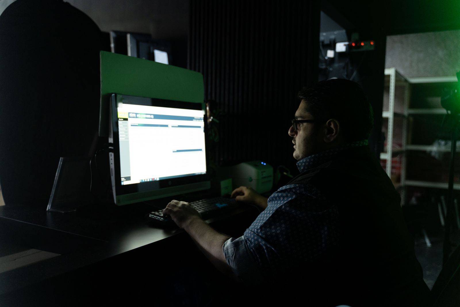 Maxis' mWorkforce solution has increased Erth's efficiency dramatically, allowing them to save fuel and time spent collecting e-waste. (Photo: Daniel Adams)