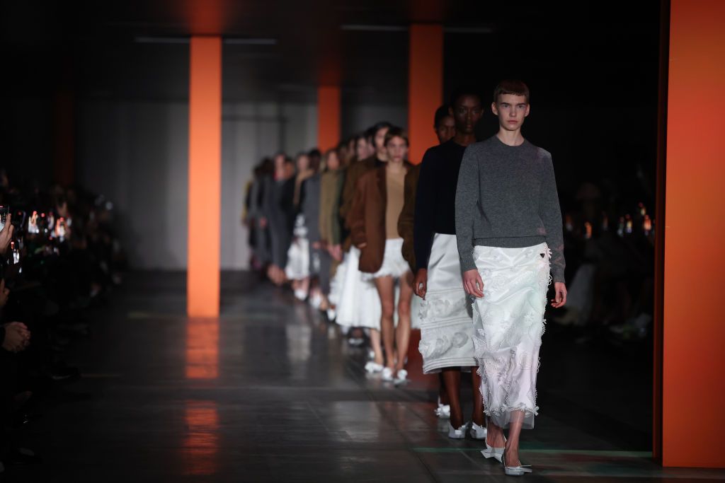 MILAN, ITALY - FEBRUARY 23: A model walks the runway at the Prada fashion show during the Milan Fashion Week Womenswear Fall/Winter 2023/2024 on February 23, 2023 in Milan, Italy. (Photo by Daniele Venturelli/WireImage)