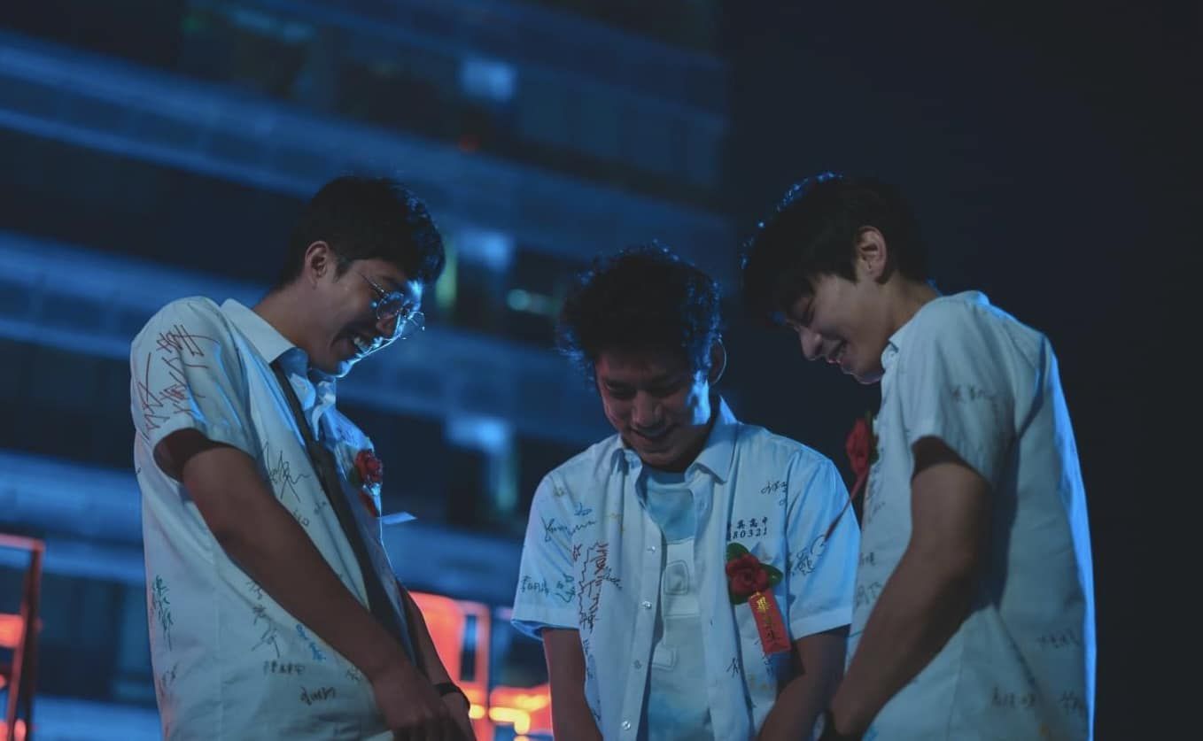 《黑的教育》集結幽默喜劇、黑色荒誕與懸疑緊張，結合考驗人性霸凌、社會生存等議題。（Photo via Facebook＠黑的教育 Bad Education）