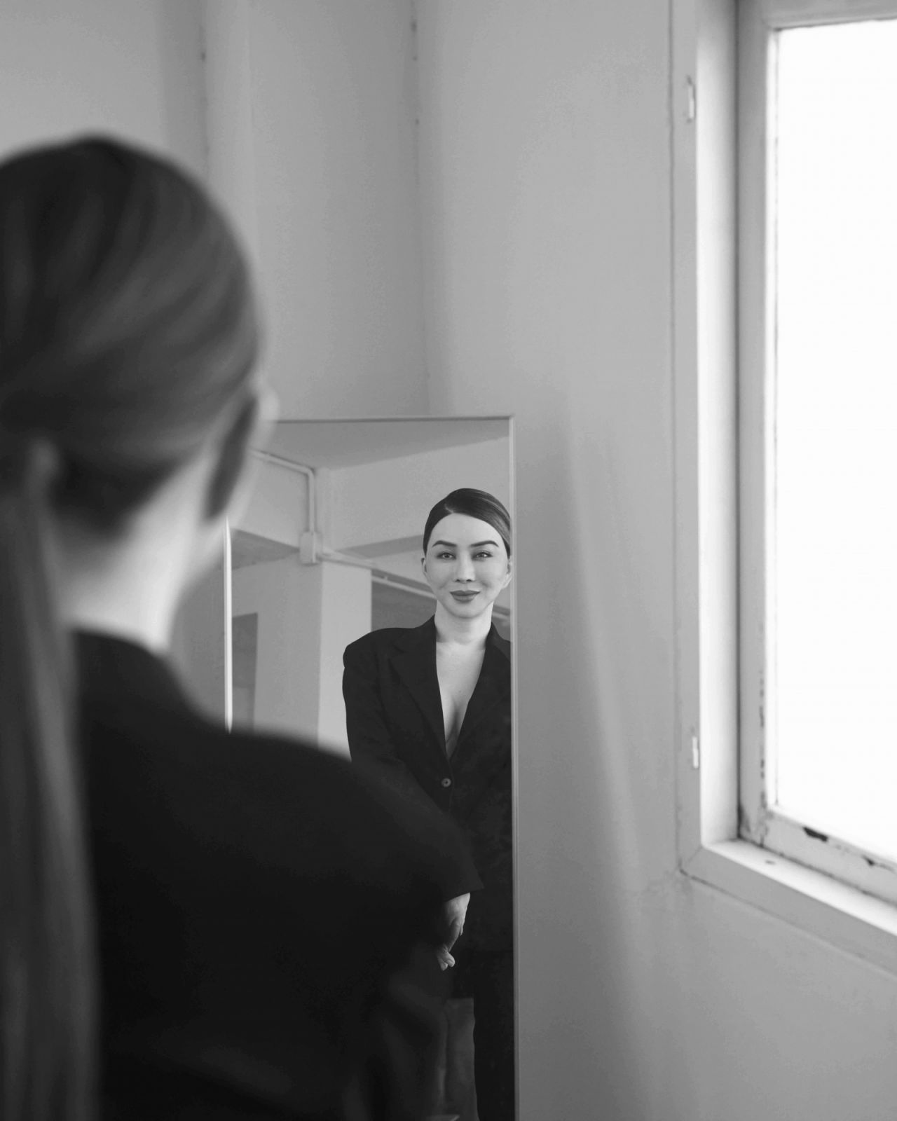 Anne Jakrajutatip wears Vvon Sugunnasil suit (Photo: Tom Hoops)