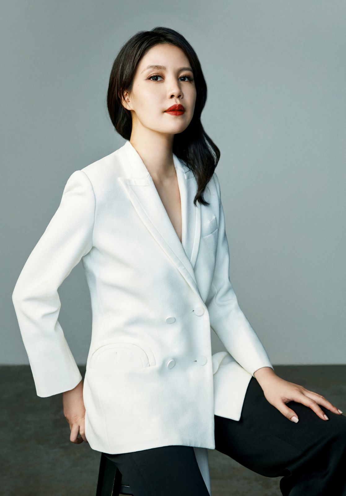 Feng J