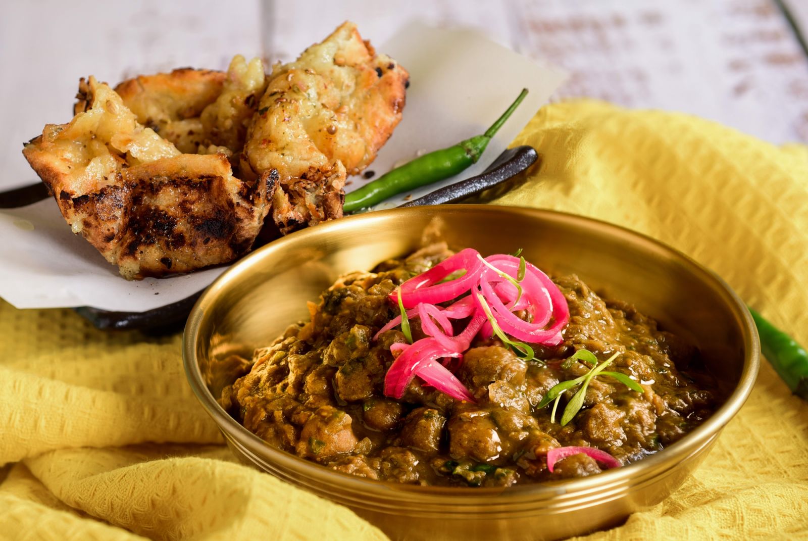 Amritsari chole tandoori kulcha