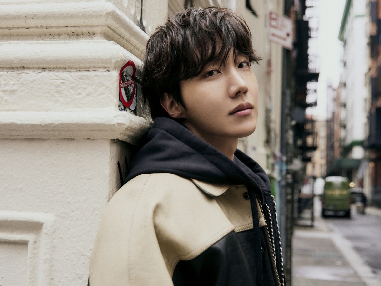 J-Hope (Photo: Twitter / @BIGHIT_MUSIC)