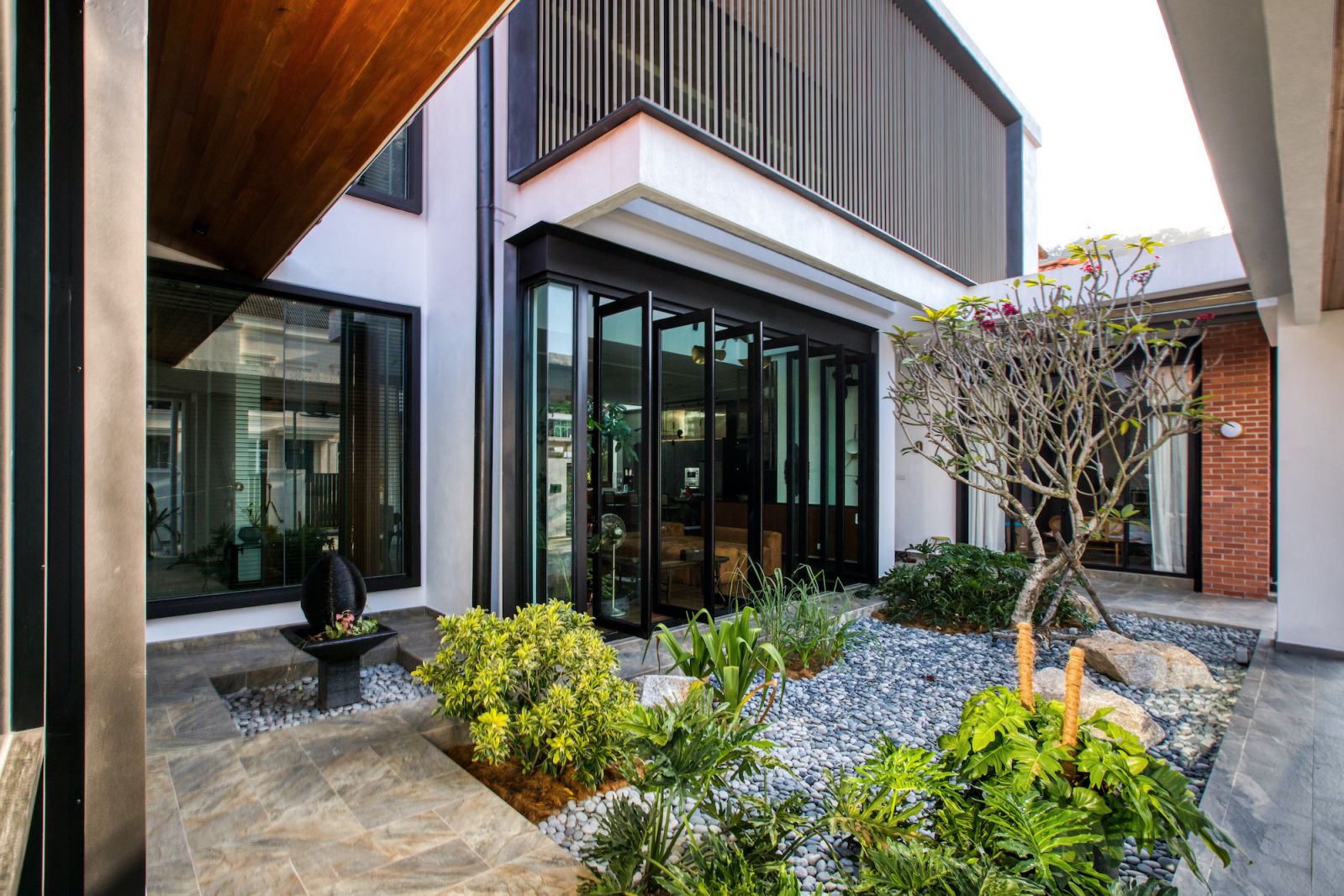 A charming courtyard is a breathing space within the home