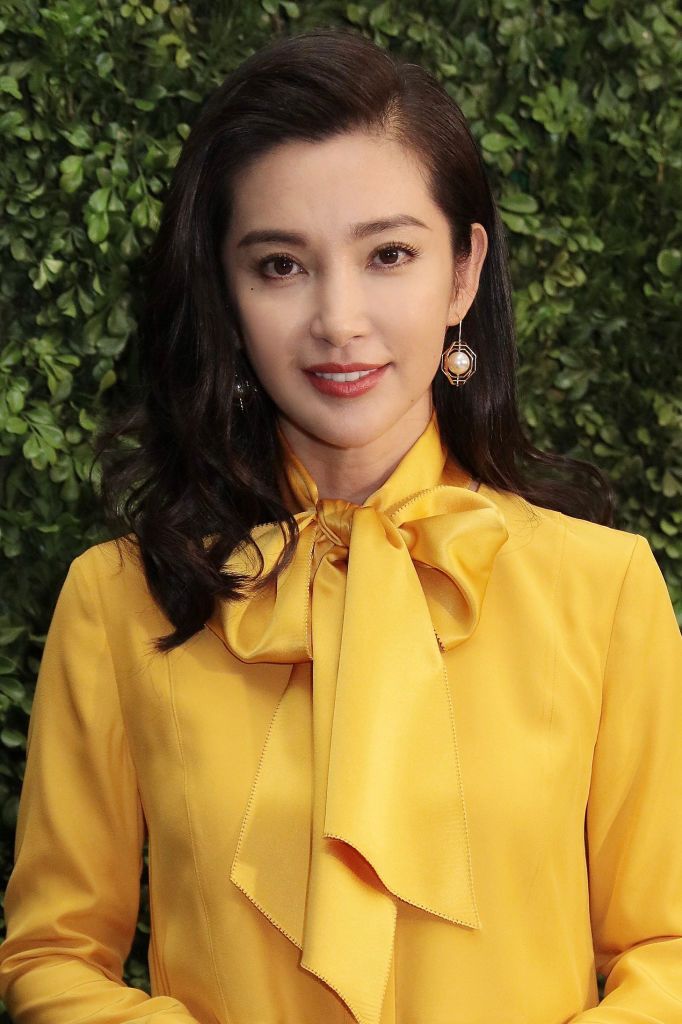 HONG KONG, CHINA - MARCH 08: Actress Li Bingbing attends the opening banquet of Tory Burch's store on March 8, 2018 in Hong Kong, China. (Photo by Visual China Group via Getty Images/Visual China Group via Getty Images)