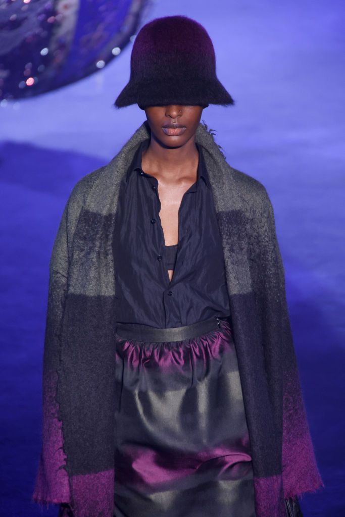 PARIS, FRANCE - FEBRUARY 28: (EDITORIAL USE ONLY - For Non-Editorial use please seek approval from Fashion House) A model walks the runway during the Christian Dior Womenswear Fall Winter 2023-2024 show as part of Paris Fashion Week on February 28, 2023 in Paris, France. (Photo by Julien M. Hekimian/Getty Images)