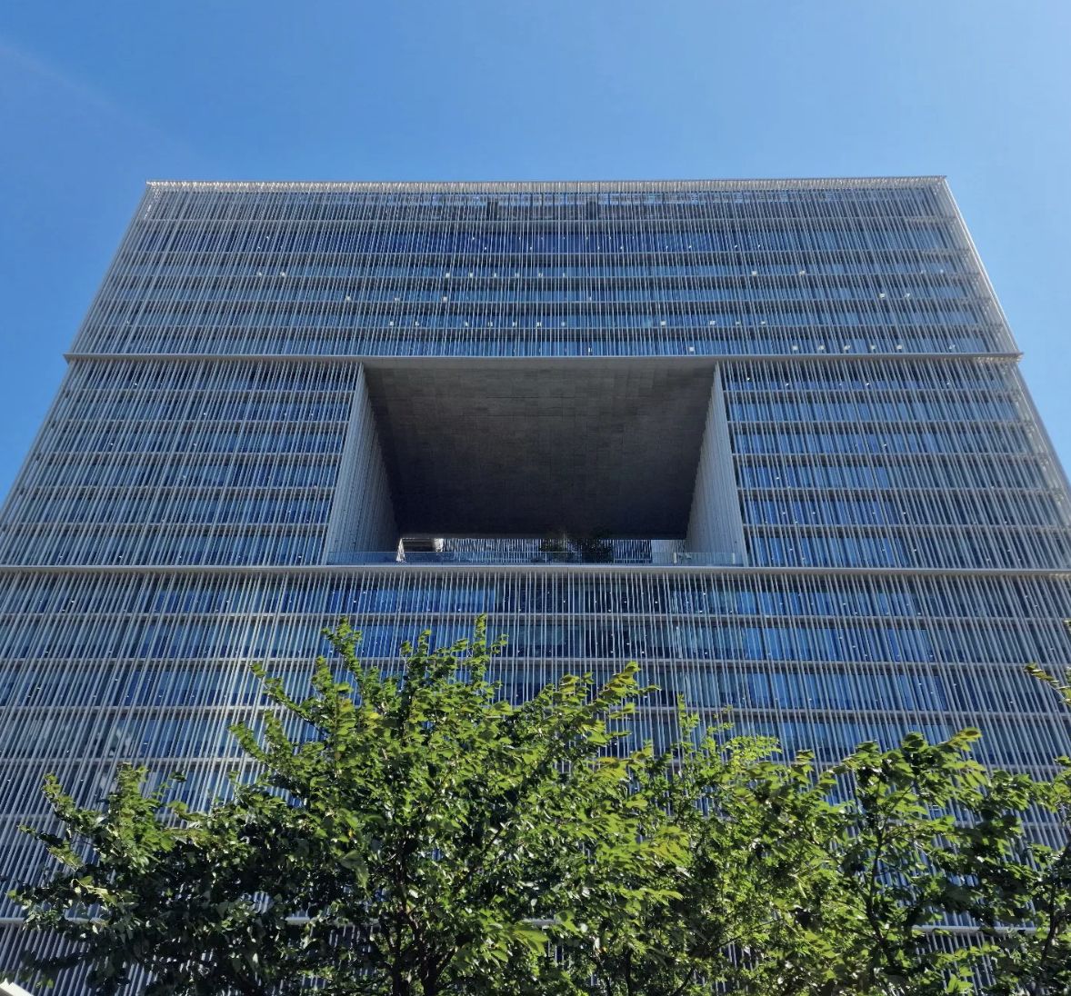 Amorepacific,Seoul, South Korea (Photo: @j._h._kim/ Instagram)