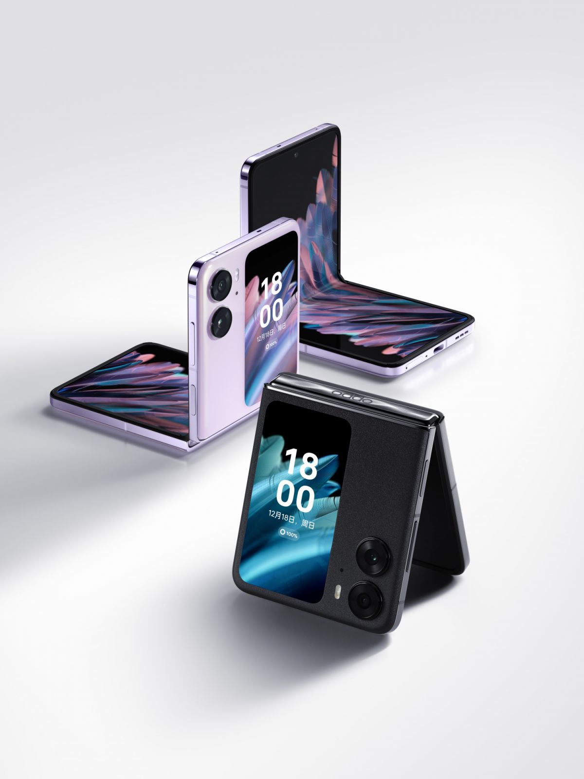 The Oppo Find N2 Flip comes in two colours, Astral Black and Moonlit Purple, (Photo: Oppo)