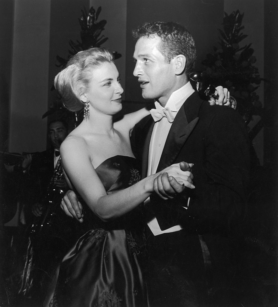 Husband and wife Paul Newman and Joanne Woodward sharing a dance at the Academy Awards party last March 26, 1958. (Photo: Getty Images / Darlene Hammond)