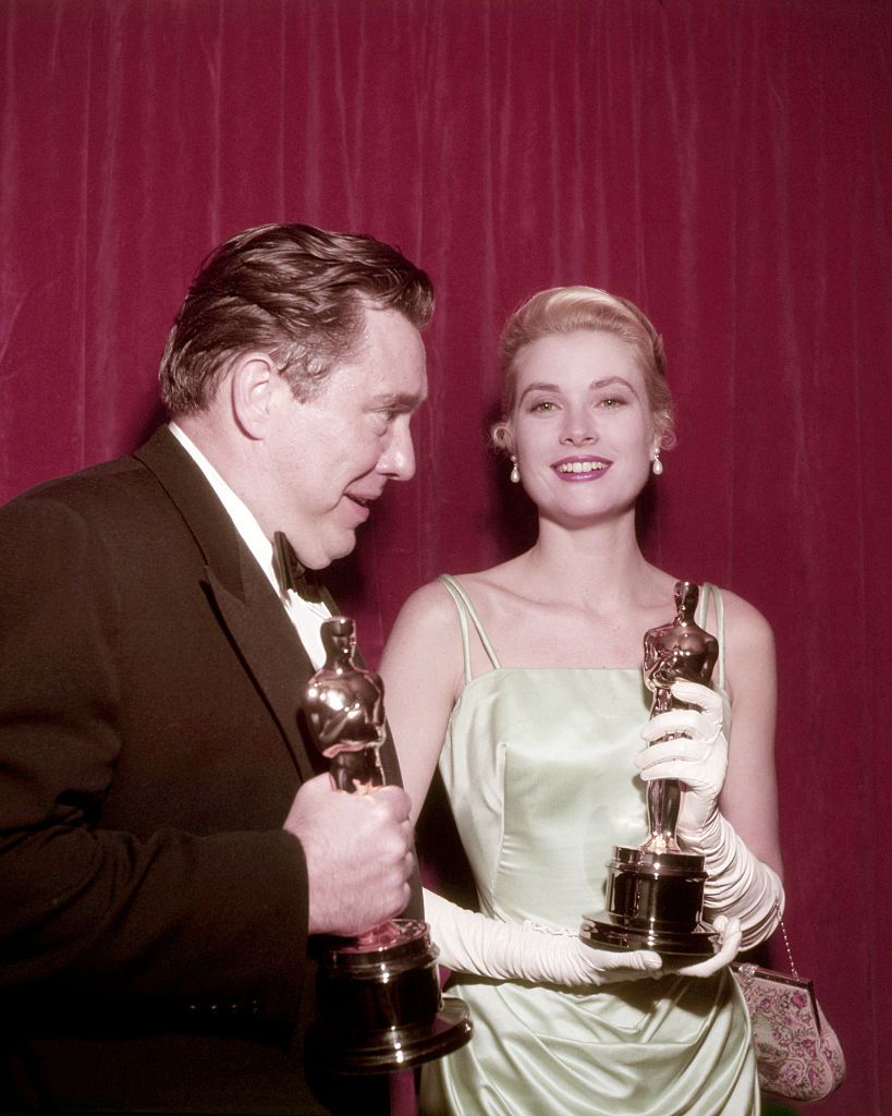 Grace Kelly with Edmond O'Brien at the 27th Academy Awards ceremony, held at the RKO Pantages Theatre in Hollywood, California last March 30, 1955. (Photo: Getty Images / Silver Screen Collection)