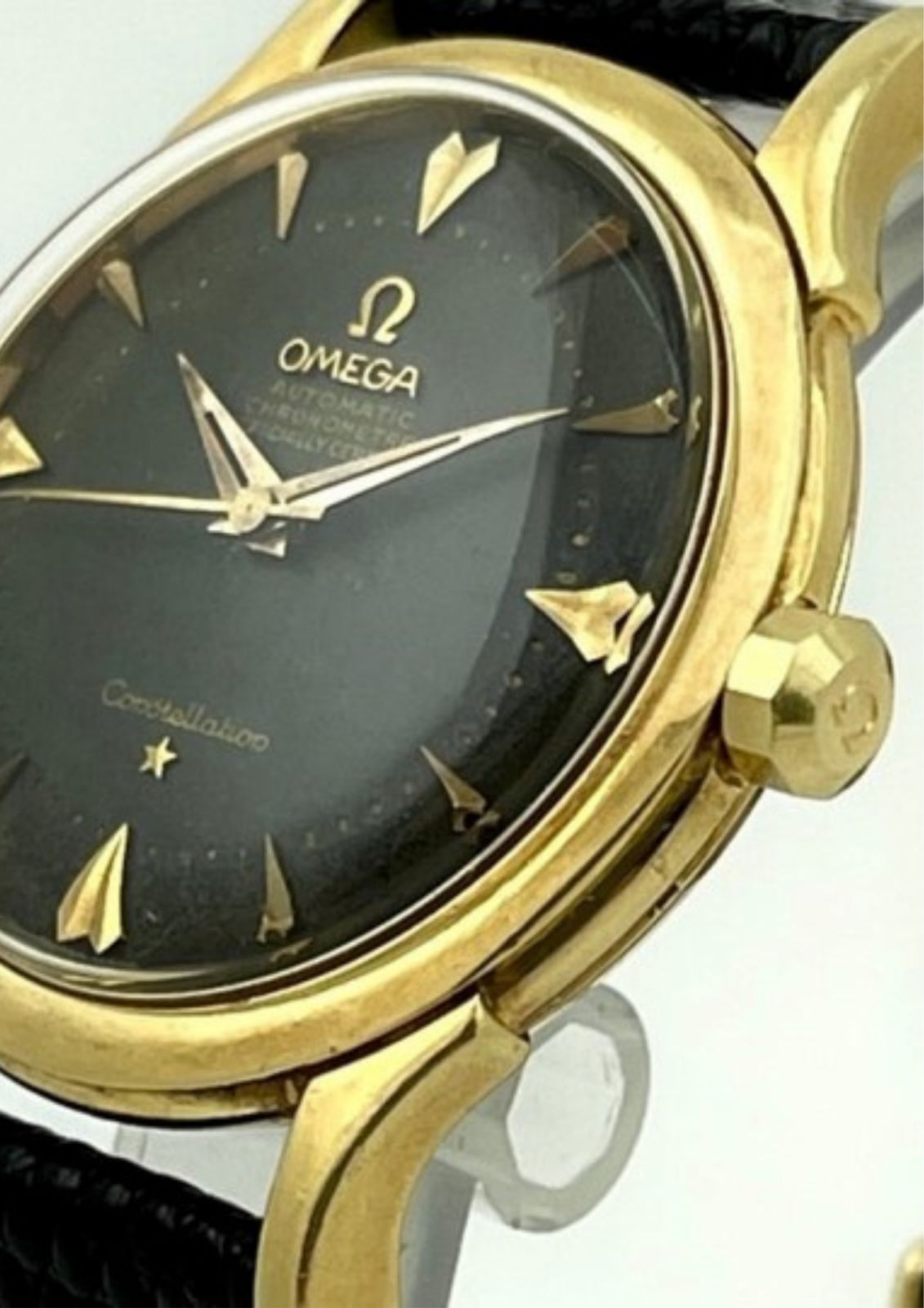 Omega Constellation 1956 Black guilloché dial Reference 2852 (Photo: Courtesy of Chrono24)