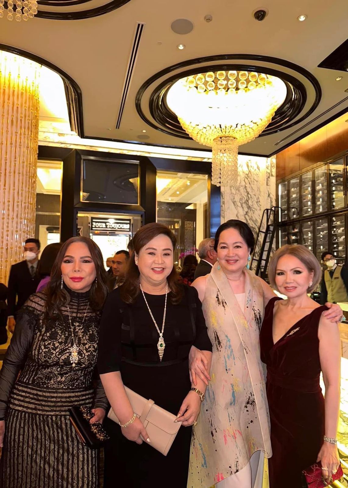 Tina Cuevas, Alice Eduardo, Frannie Jacinto, Duday Tuason