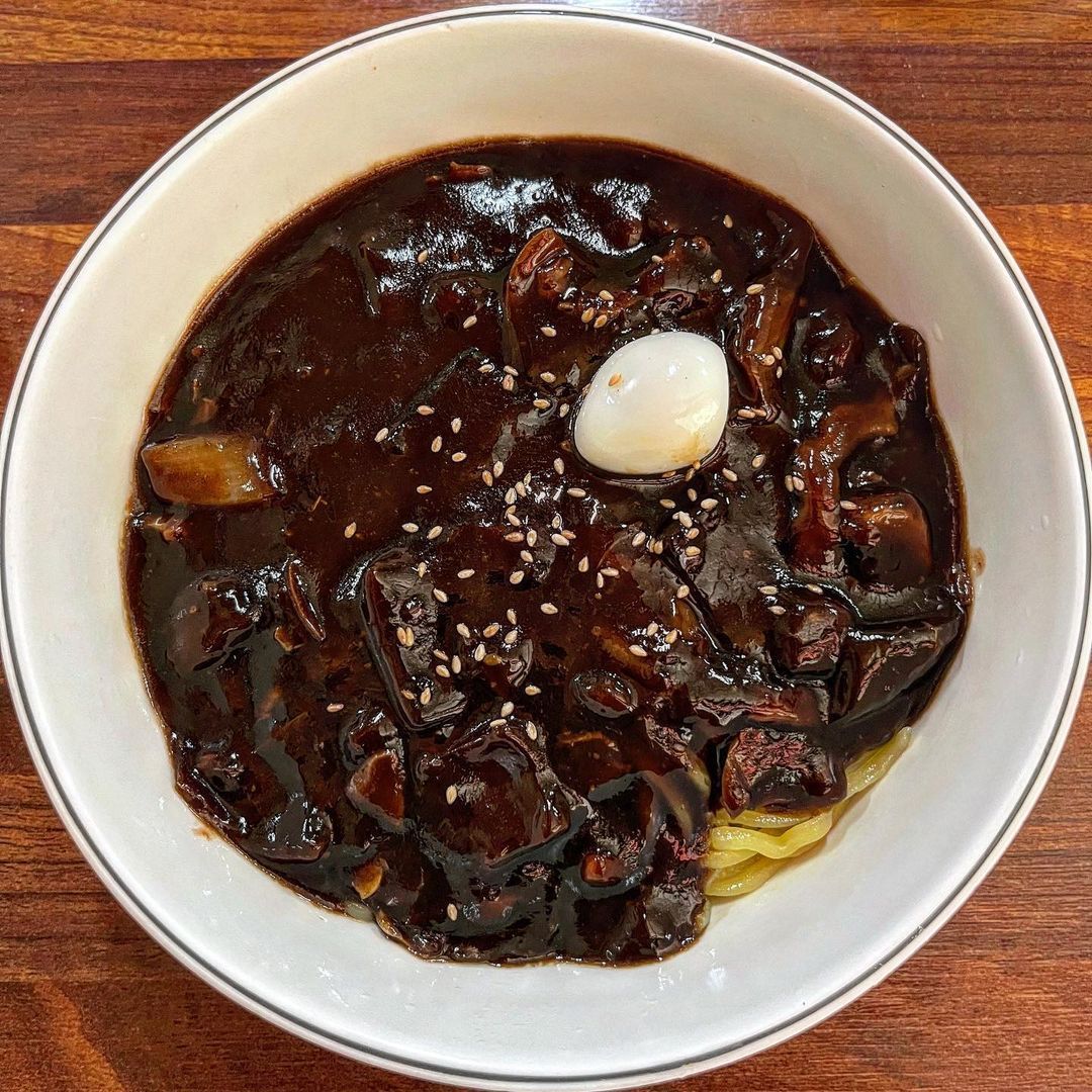 (Photo: Instagram / @jeonju.jmt)