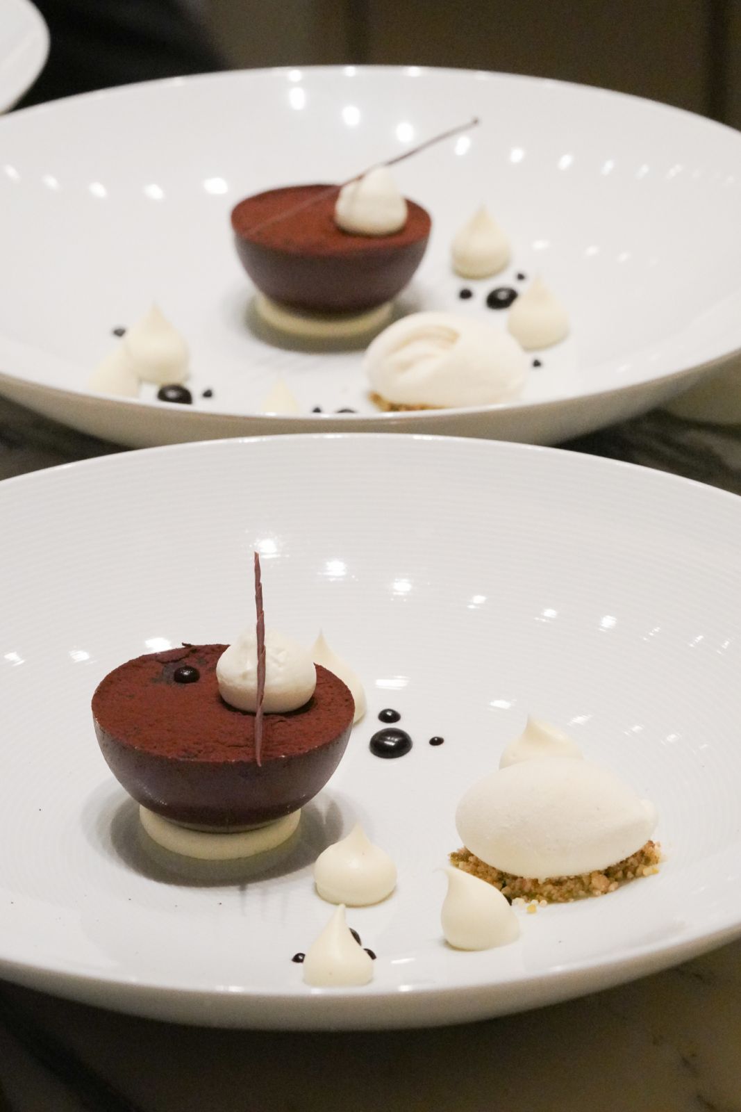 Espresso royal with biscotti crumble