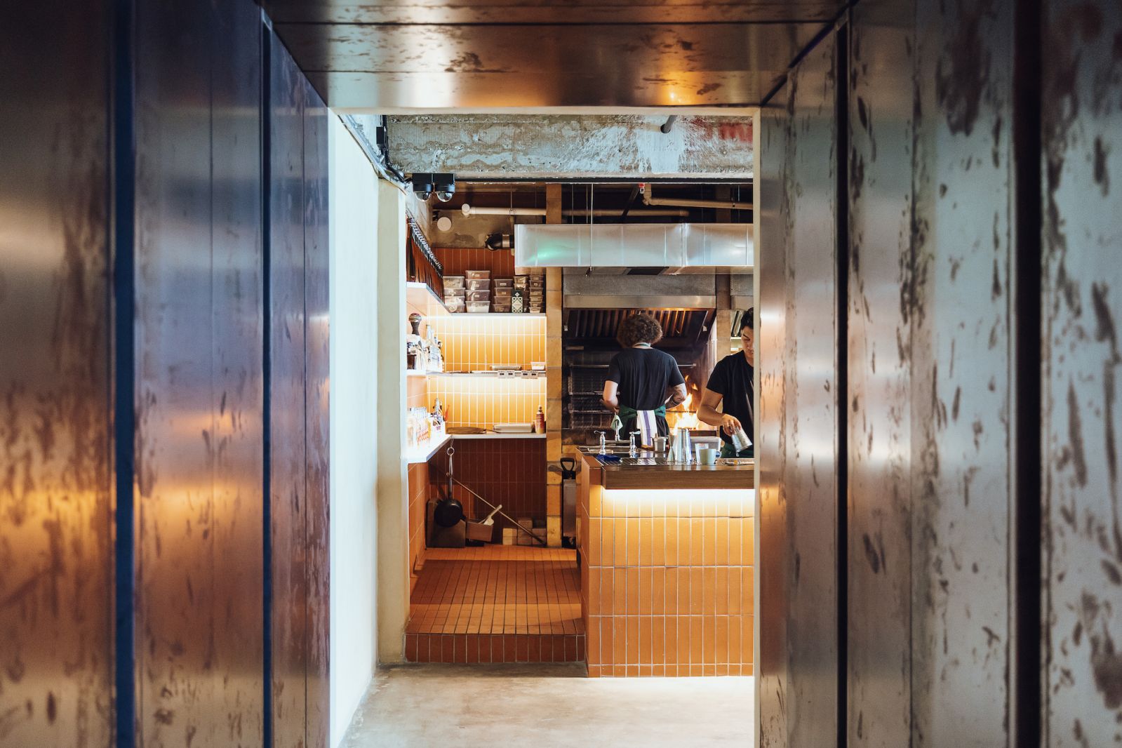 Mano Restaurant The Five