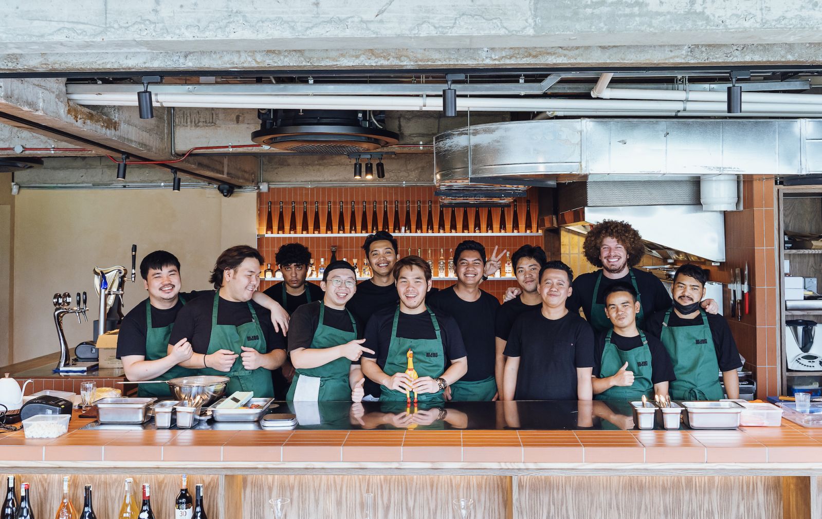 Mano Restaurant The Five