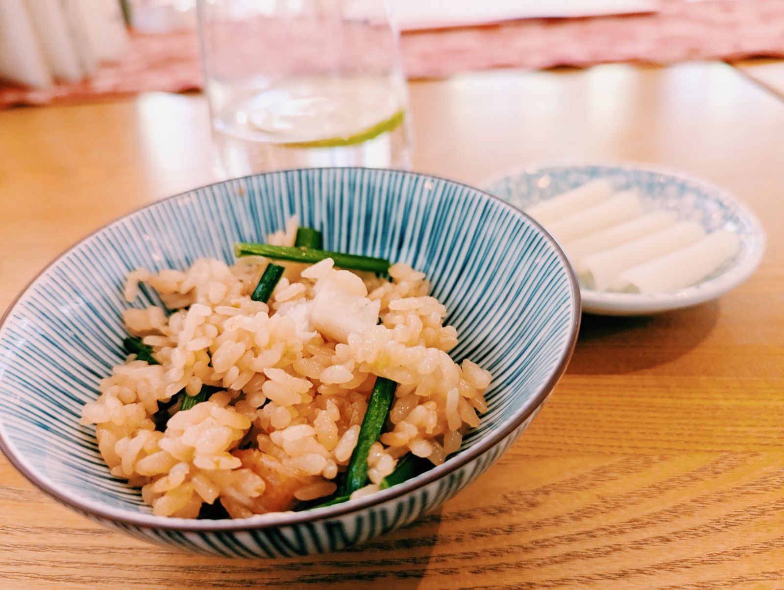 以陶鍋現煮的池上冠軍米豬油油蔥釜飯,更盈滿紅條石斑魚的鮮香。Photo:Melody Kao