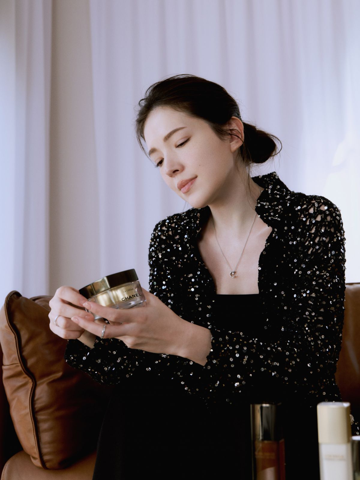 許瑋甯鍾愛的「奢華燦金賦活乳霜」保持肌膚緊致且奢潤(Photo:Chanel)